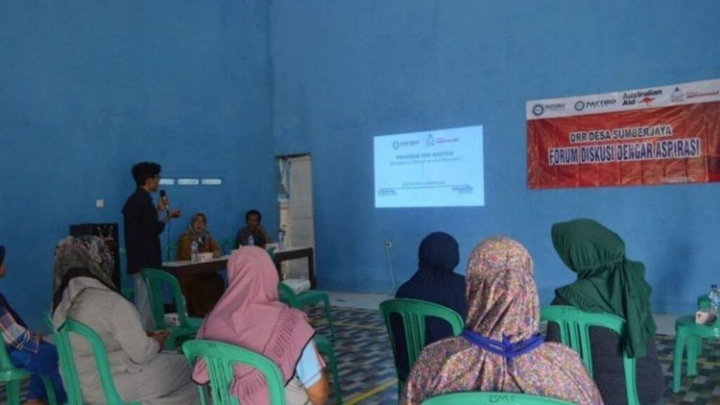 PATTIRO Banten bersama YAPPIKA-ActionAid mengadakan pertemuan dengan pemerintah desa guna pemulihan ekonomi dan mitigasi bencana 3
