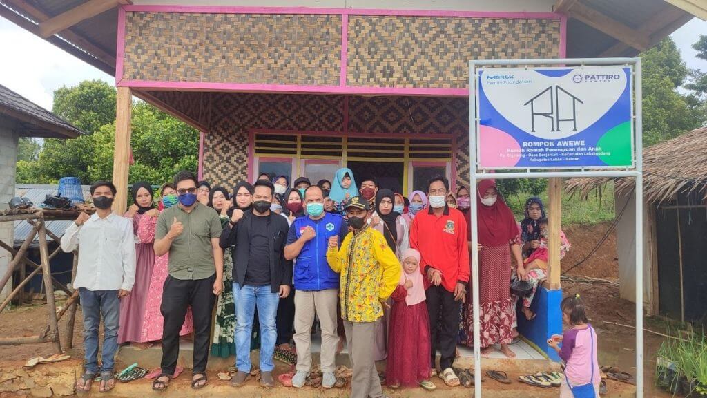 Peresmian Rompok Awewe di lingkungan masyarakat terdampak bencana